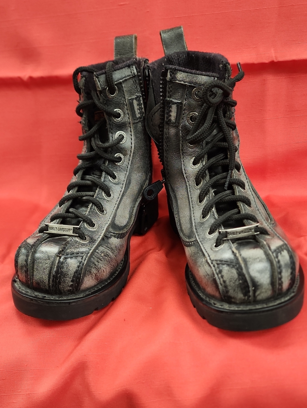 Harley-Davidson Womens Black and Gray Lace-Up Moto Boots